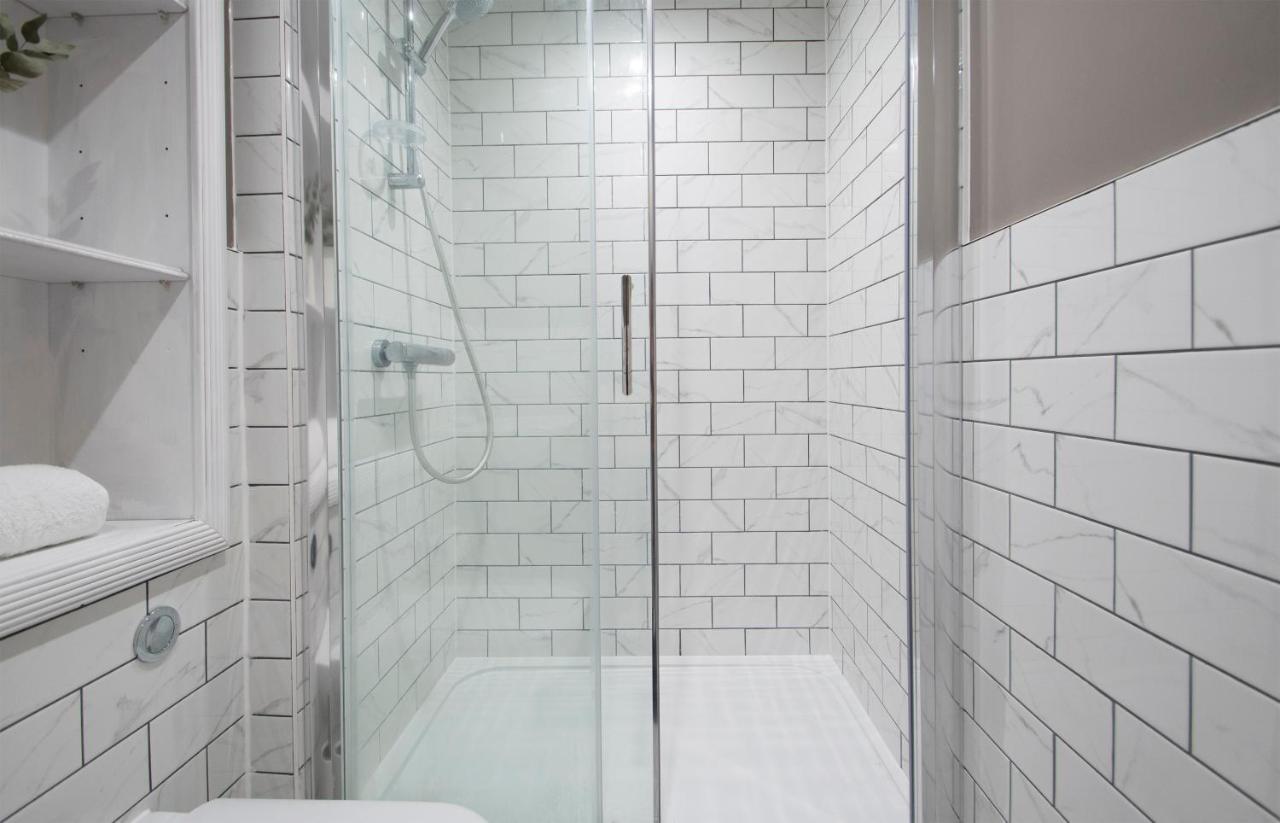 Modern Apartment In Leamington Spa City Centre Buitenkant foto